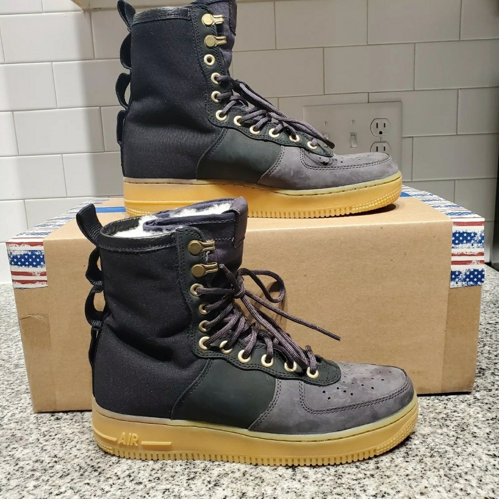 Nike SF AF1 PRM Black size 7.5 / wmns 9